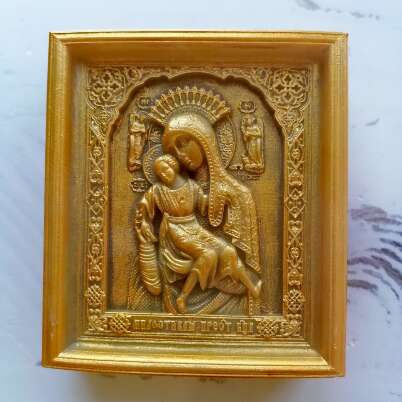 Икона Милостивая Богородица из пчелиного воска